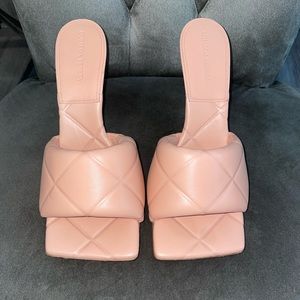 Bottega Veneta Rubber Lido in peach 41